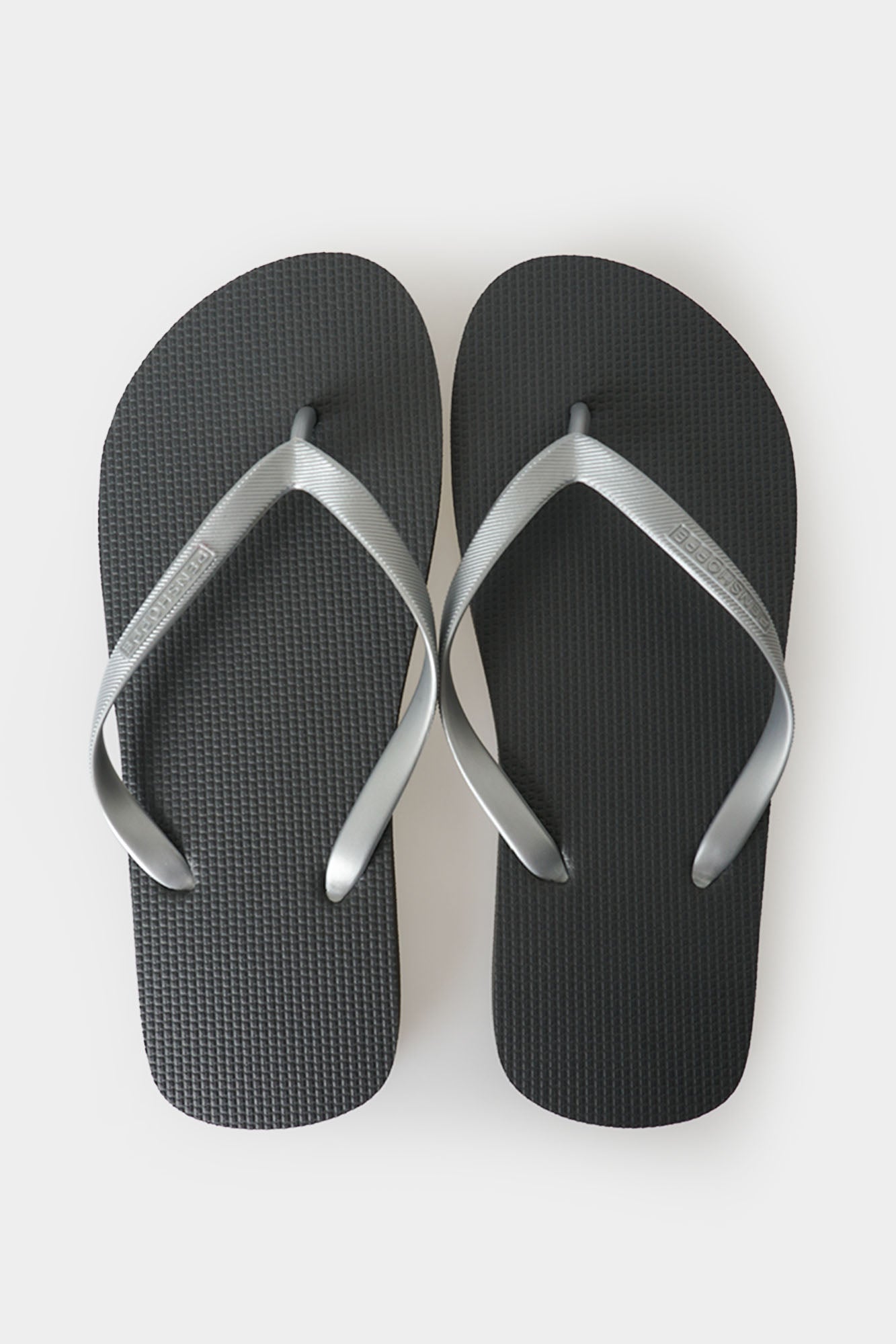 Penshoppe flip sale flops