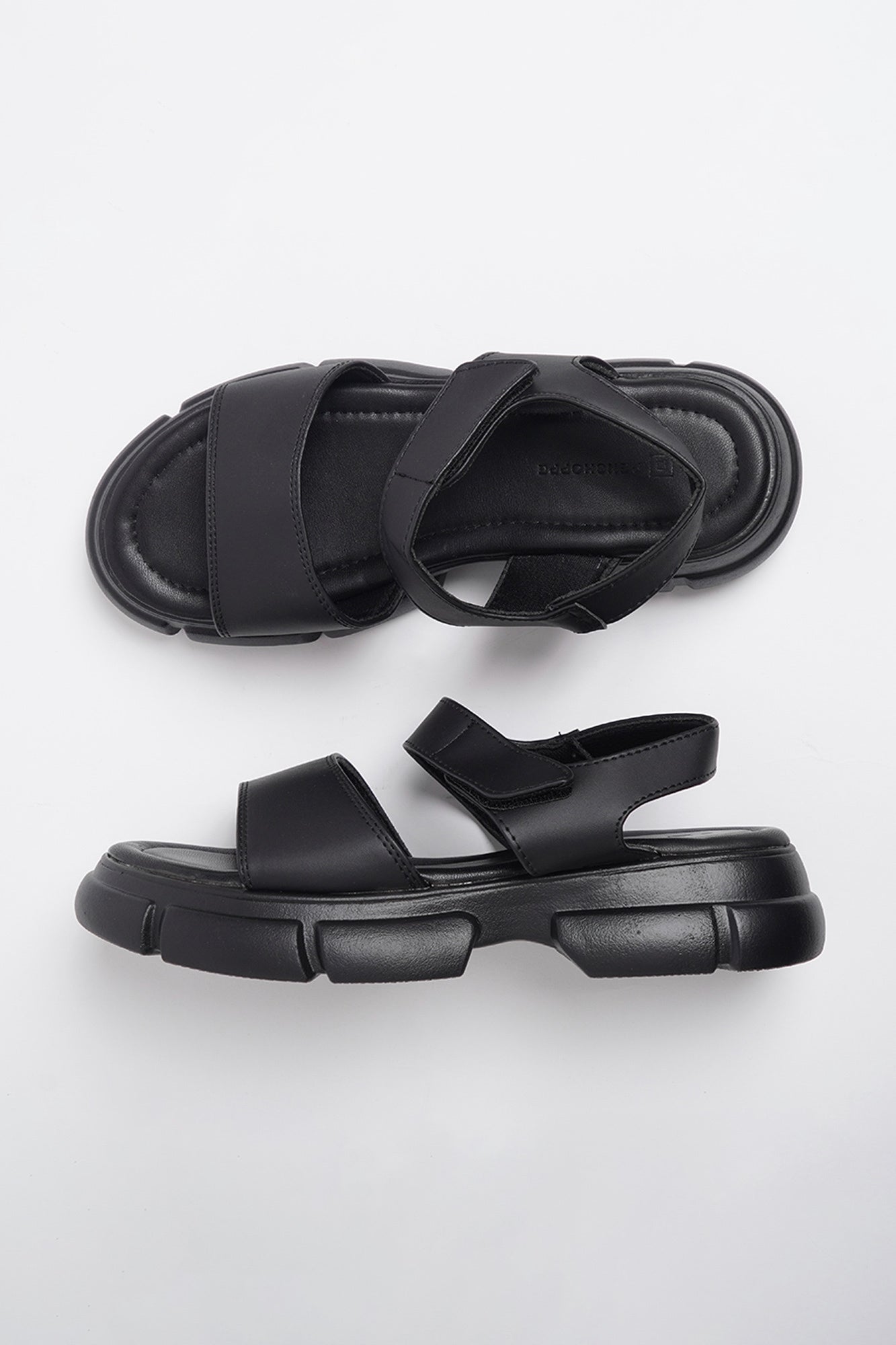 Chunky sandals black best sale