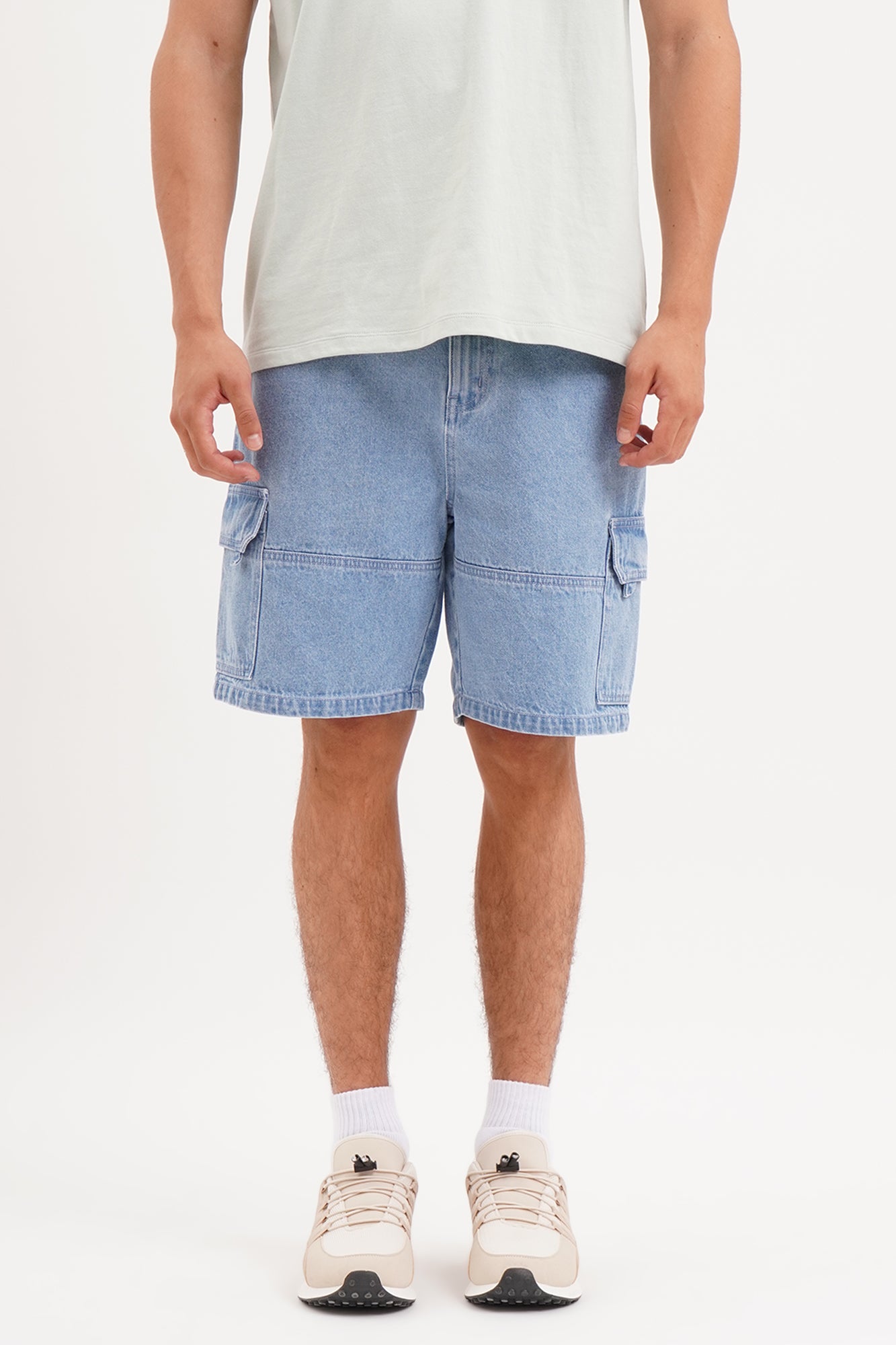 Light blue cargo on sale shorts